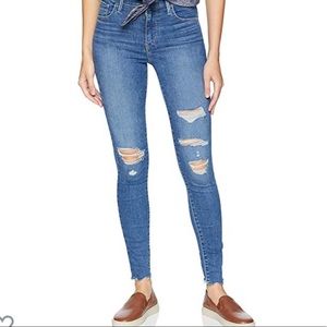 Levi’s Women's 720 High Rise Super Skinny Jeans